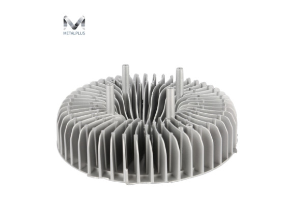 ألومنيوم ADC12 LED ضوء الشارع غطاء الصب الصب / أجزاء الصب الصب الصب / مصباح الشارع