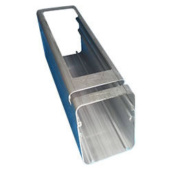الكهربائية الألومنيوم المبرد النتوء الملامح 6060 بأكسيد T4 / T5 / T6 / T66